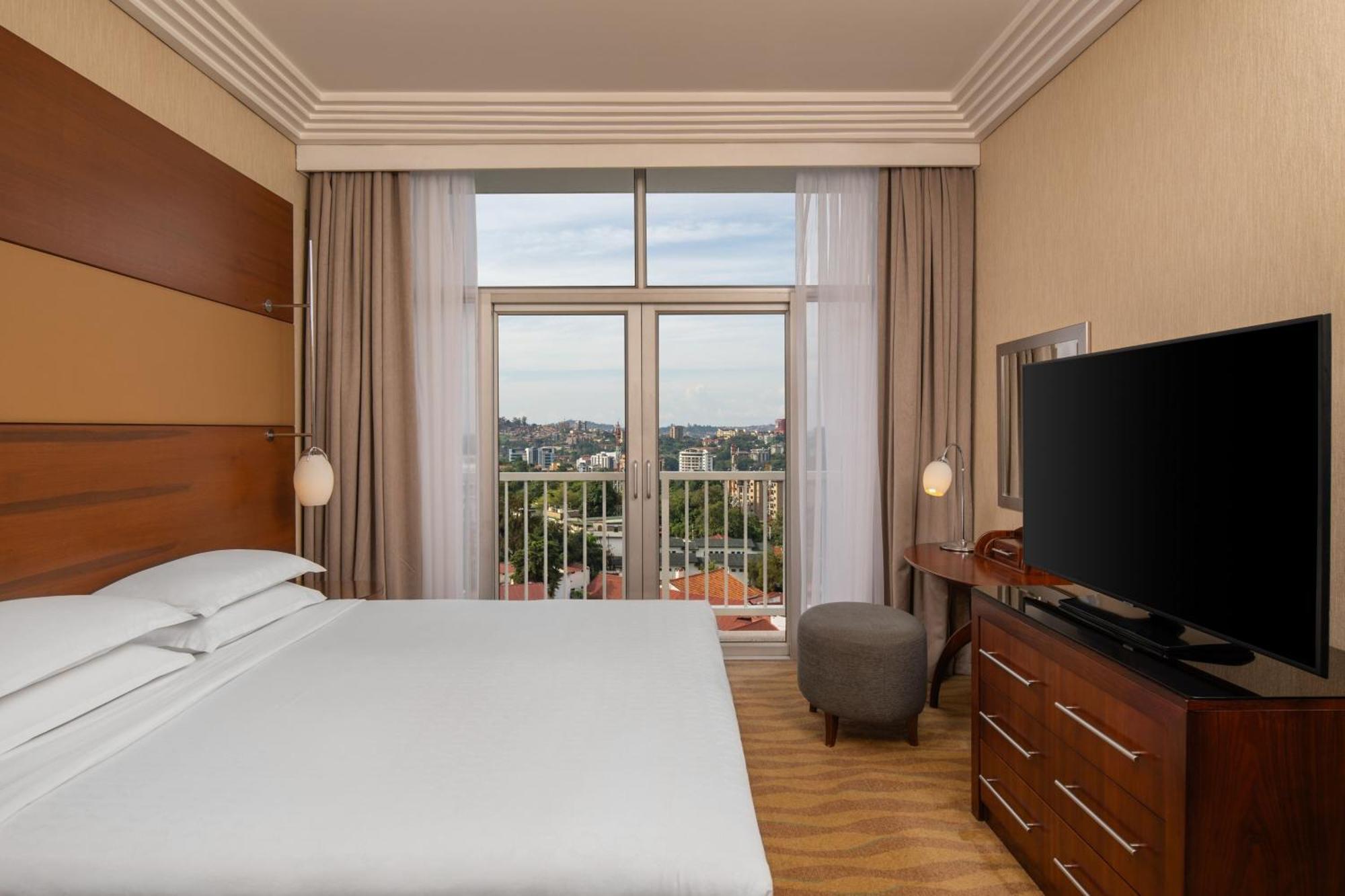 Sheraton Kampala Hotel Dış mekan fotoğraf