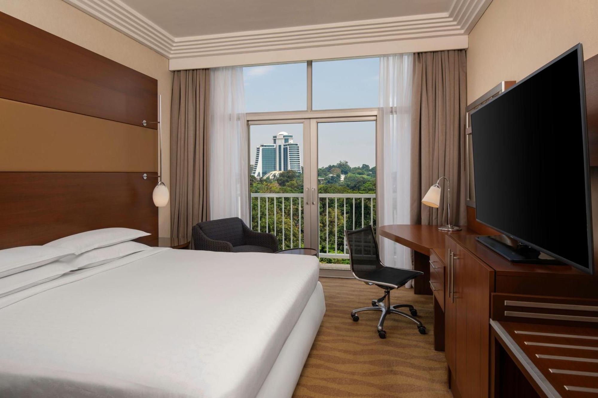 Sheraton Kampala Hotel Dış mekan fotoğraf